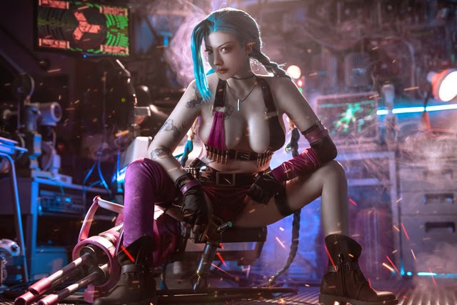 Những màn cosplay Jinx “phá hủy” bản gốc nhưng game thủ thì nức nở ngợi khen!