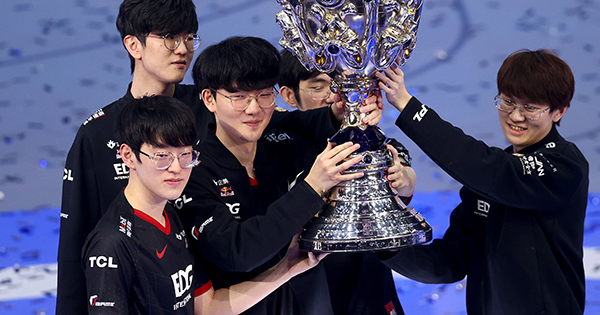 Tổng hợp những giải thưởng quan trọng của LPL All-Star 2021: EDG thắng lớn, BLV Văn Tùng được vinh danh