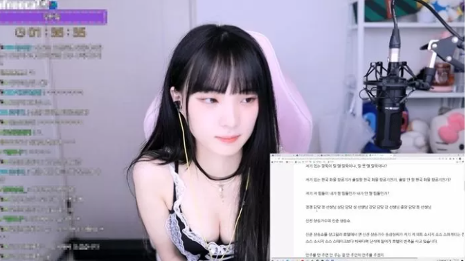 Nhấc người, "xì hơi" một cách bí mật trên sóng, nữ streamer xinh đẹp xấu hổ khi âm thanh gây ra quá to, cả ngàn người nghe được