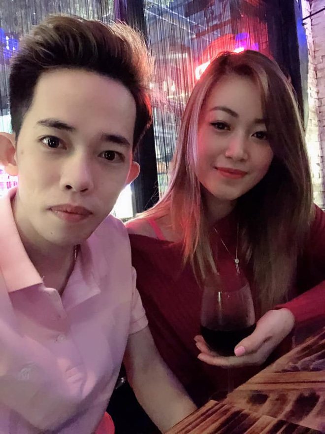 Bất ngờ hot streamer Nam Blue công khai vợ con, lần đầu hé lộ chuyện tình 18 năm xuyên biên giới