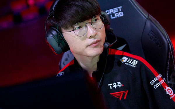 Чан гю. Фейкер(Faker) (LCK – SKT t1). Faker t1 lol. Фейкер Райз. Faker корейский спортсмен.