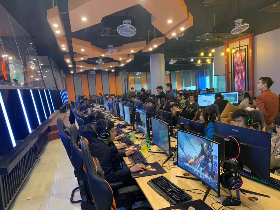 Từ “nét cỏ” đến Cyber Game: Chấp nhận tồn tại song song hay tìm kiếm sự độc nhất của khái niệm phòng net?