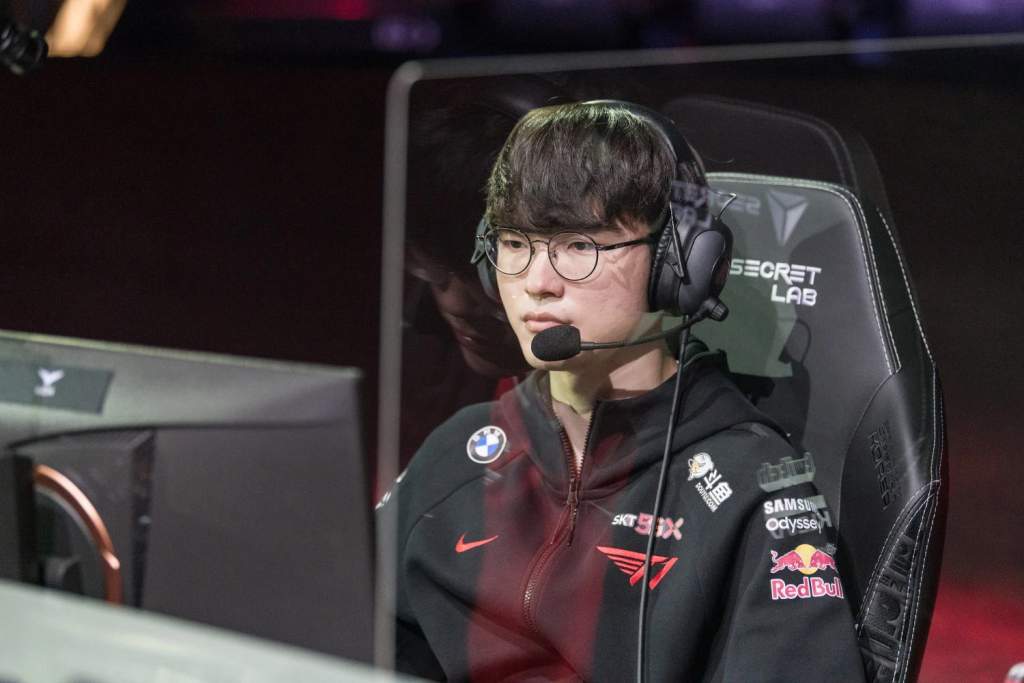 Faker: ‘Đánh rank hên xui hơn cả đánh bạc, chẳng được lợi lộc gì, nếu không phải là tuyển thủ thì tôi bỏ lâu rồi’