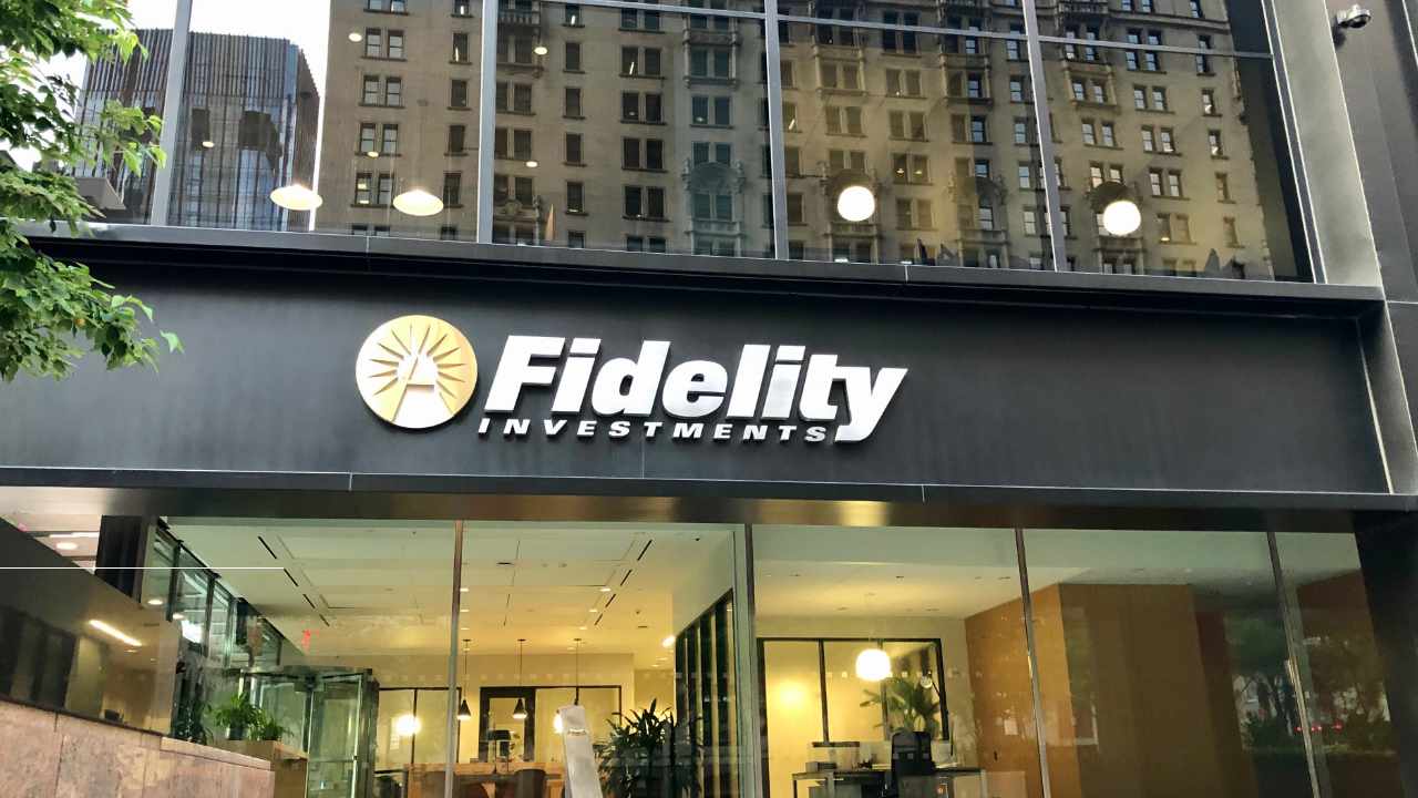 Fidelity Investments ra mắt tiền điện tử, Metaverse ETF