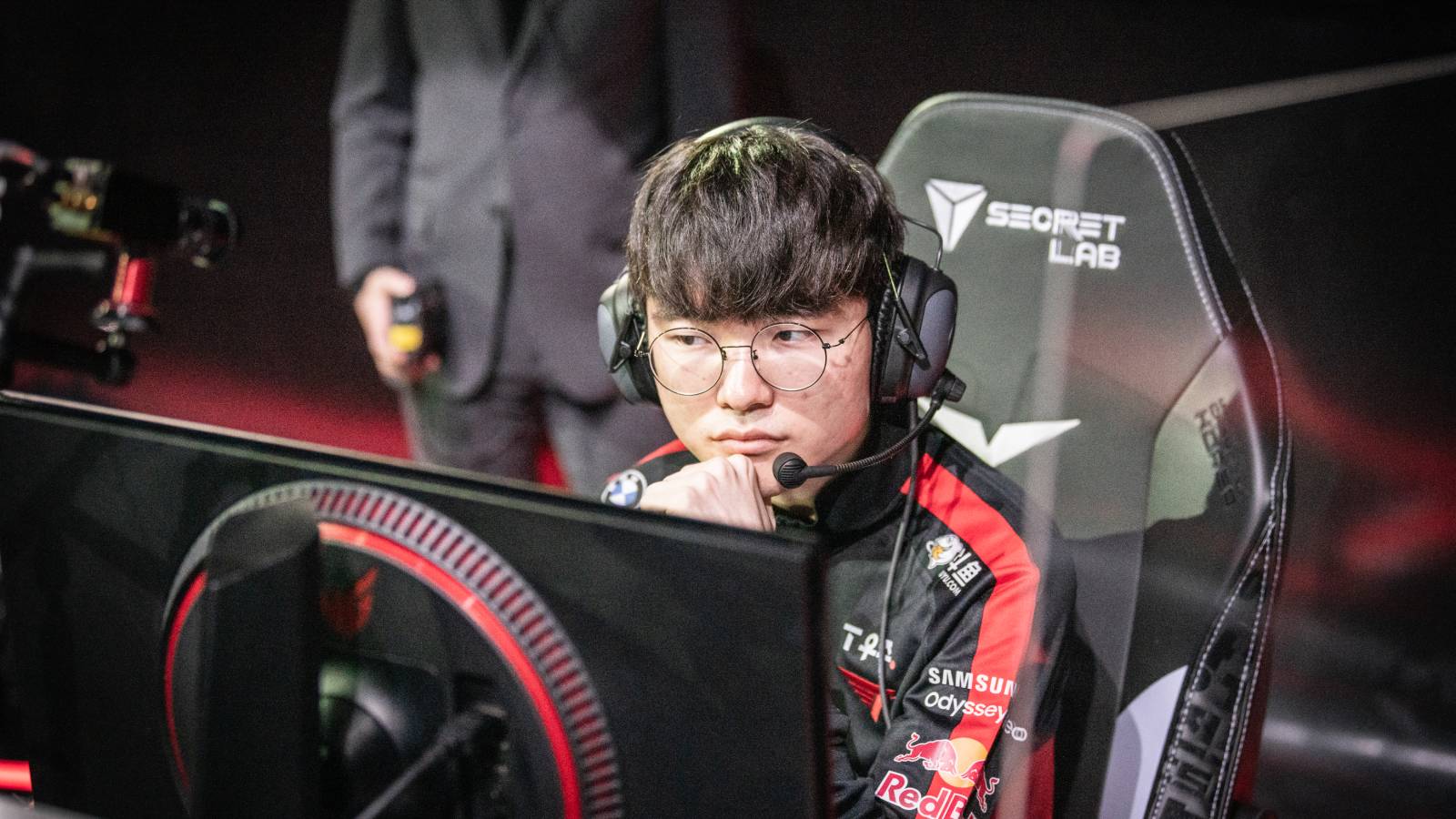 MSI 2022 trở thành sự kiện họp fan Faker: Jankos, Evi và một loạt ngôi sao phấn khích khi vô tình gặp "Chủ tịch"