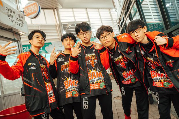 SGB hoàn thành trận đấu cuối cùng tại MSI 2022, T1 dù thắng vẫn khiến fan lo lắng