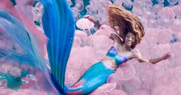 Tạo Hình Nàng Tiên Cá Disney Trong Trailer Mới Bị So Sánh Như Cướp Biển Vùng Caribê