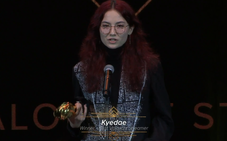 Kyedae khiến người hâm mộ tranh cãi nảy lửa khi đoạt giải Valorant Streamer of the Year